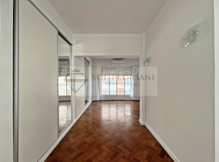 • VENTA: MONOAMBIENTE CON BALCÓN EN RECOLETA 4