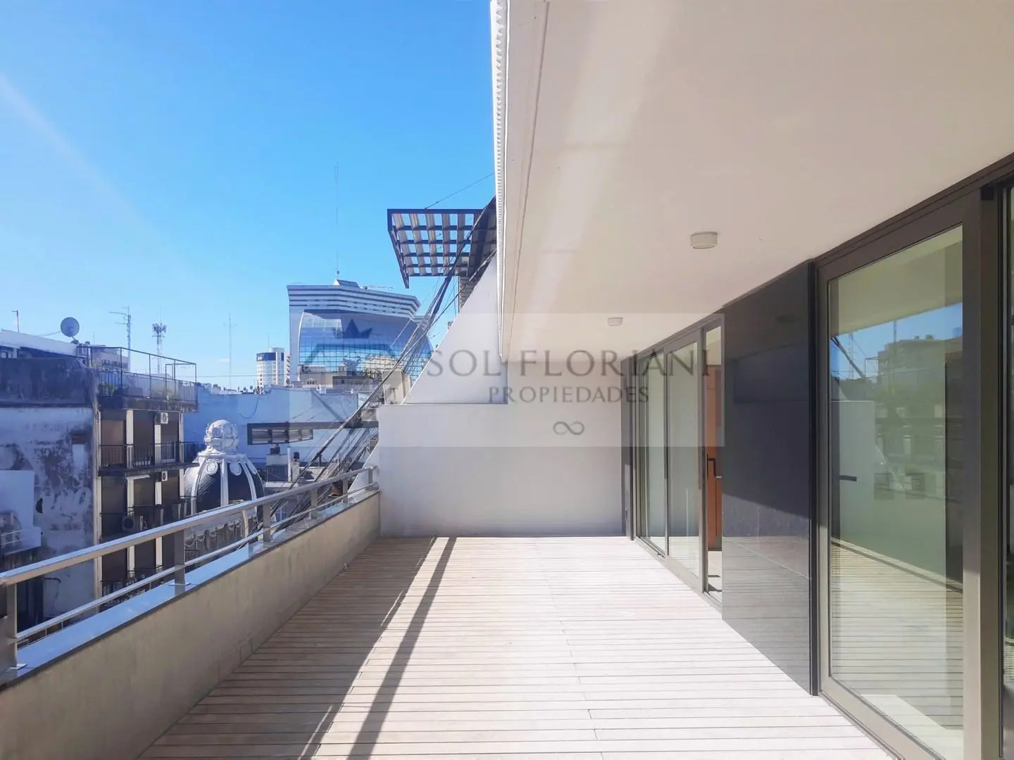 • VENTA: LOFT CON TERRAZA PROPIA Y COCHERA EN PALACIO PAZ 4