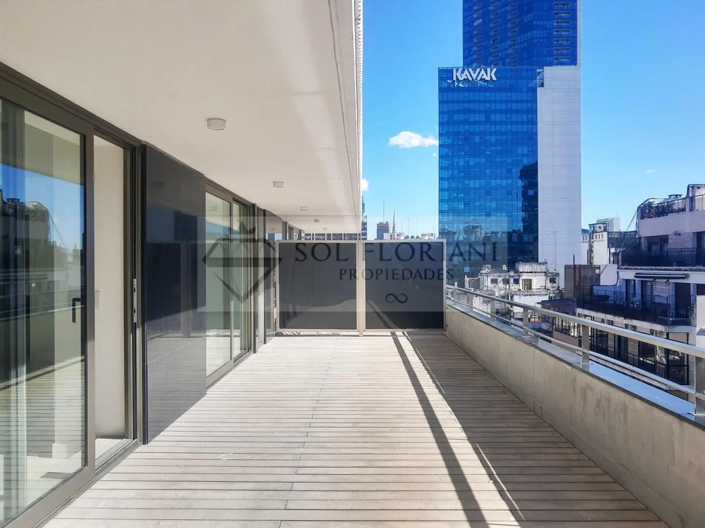 • VENTA: LOFT CON TERRAZA PROPIA Y COCHERA EN PALACIO PAZ 1