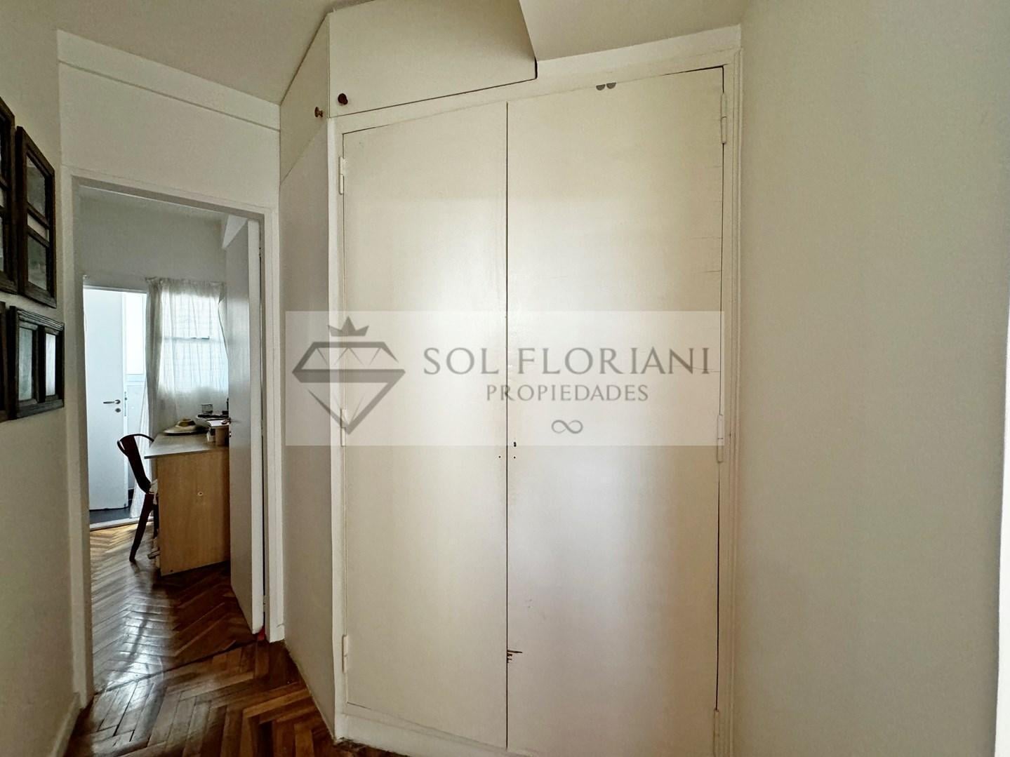 Foto de • VENTA: TRES AMBIENTES (CON POSIBILIDAD DE CUATRO) EN PISO ALTO EN, imagen 3