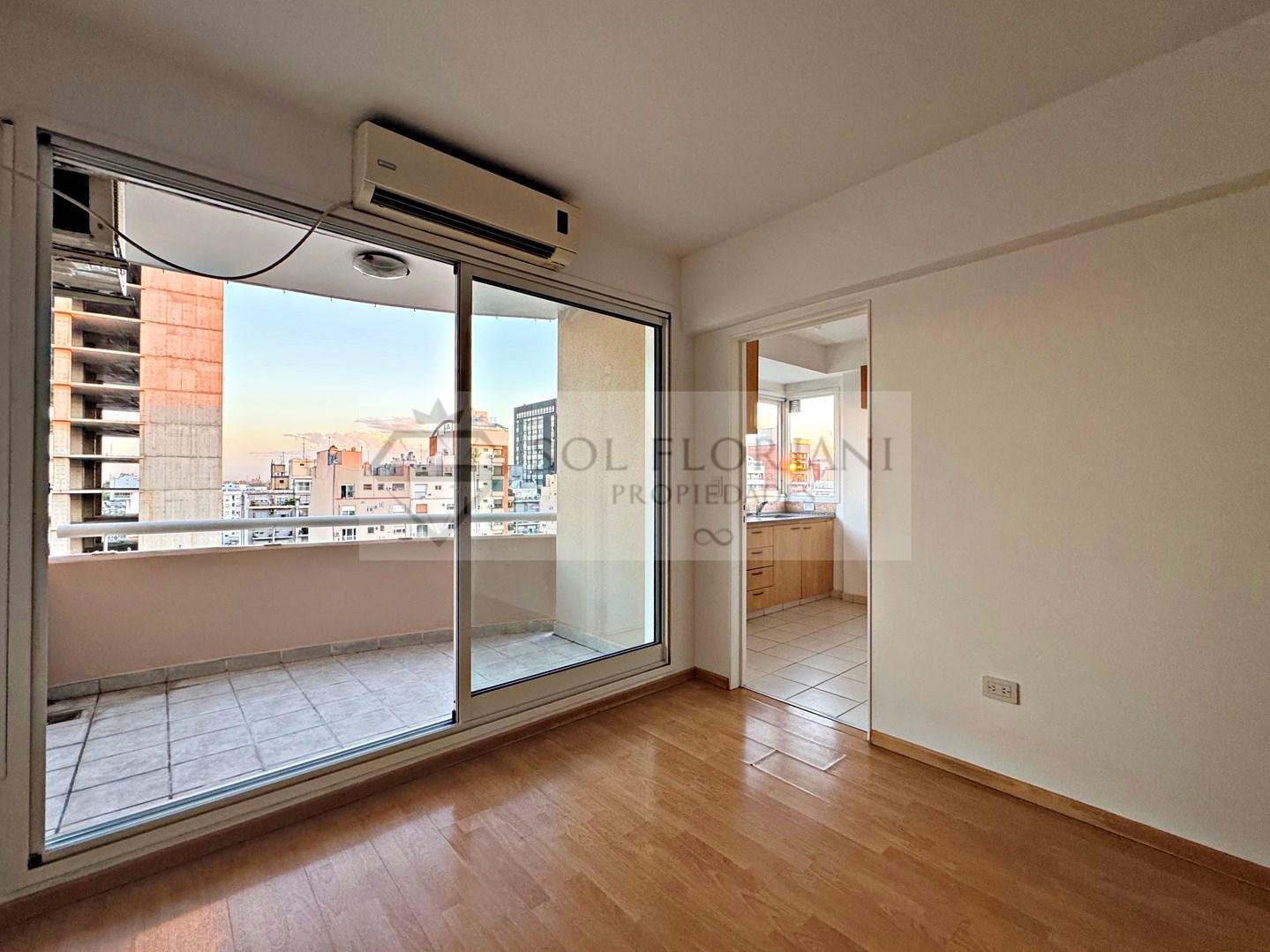 Foto de • BARRACAS: TRES AMBIENTES EN TORRE, CON COCHERA, imagen 1