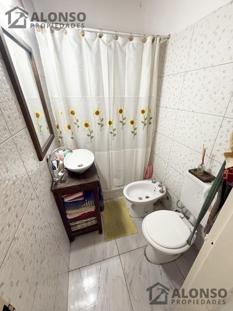 PH 3 Ambientes con Patio en Venta en Lanus 3