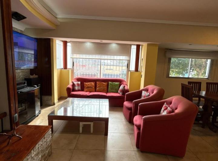 Ph 7 Ambientes con cochera y terraza en venta en Lanús 2