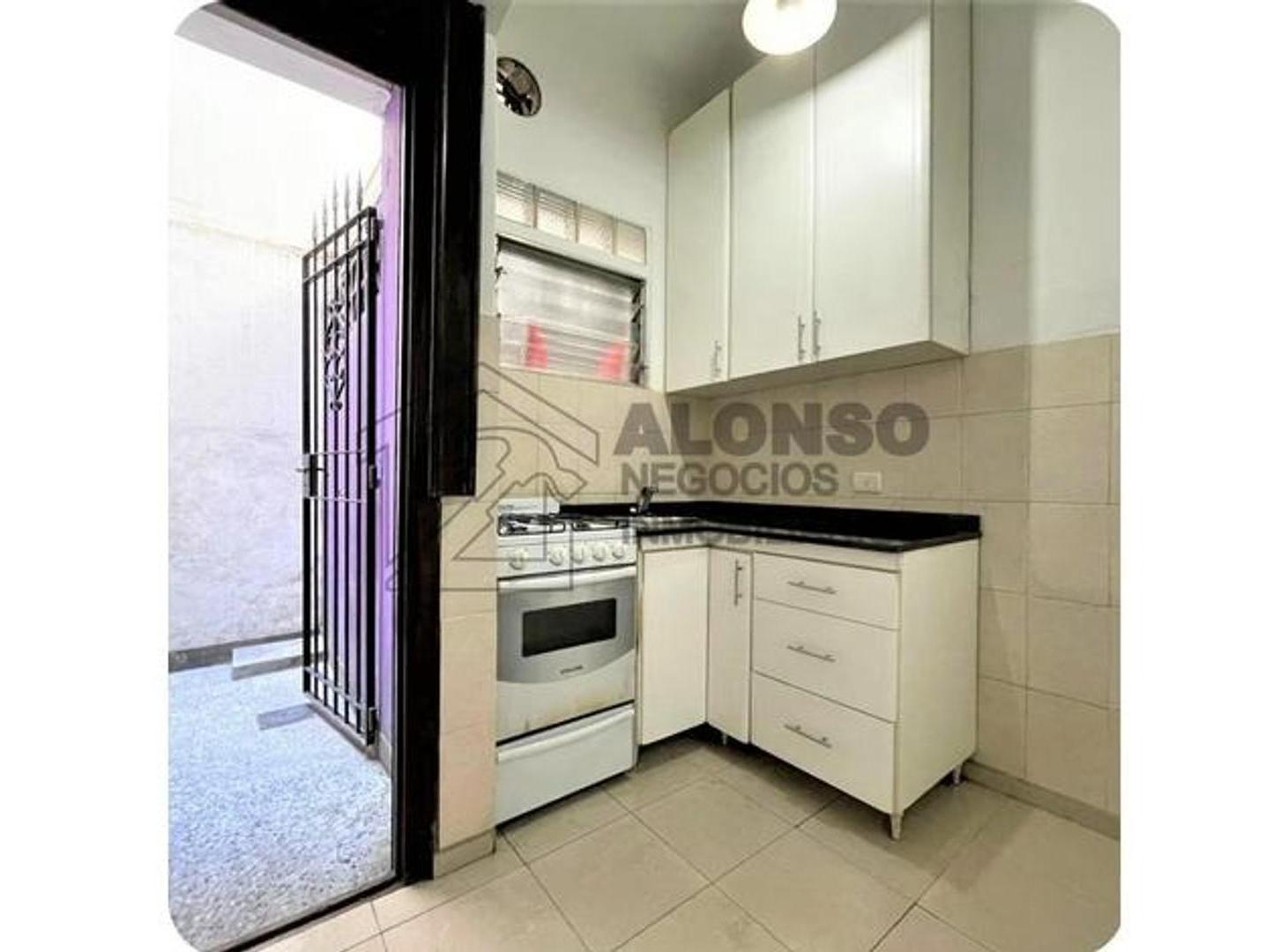 Foto de DEPARTAMENTO 3 AMBIENTES EN VENTA EN LANUS OESTE, imagen 5