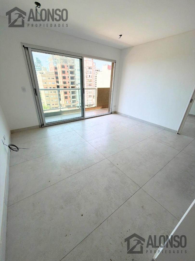 Departamento de 2 ambientes en venta en Lanus Este