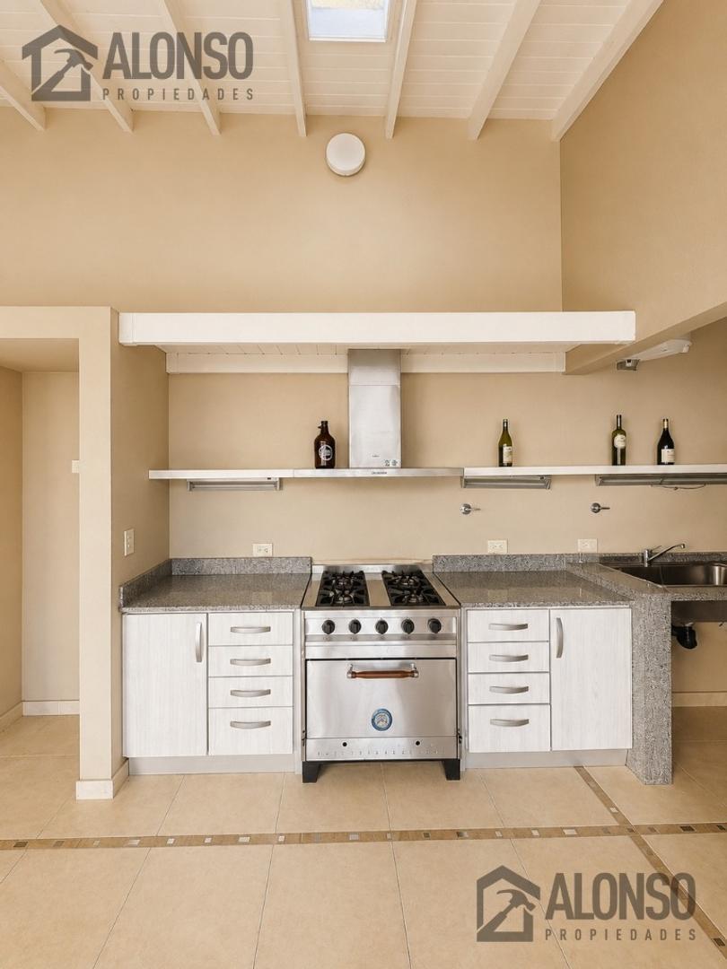 Foto de ALQUILER - VIVIENDA O DESARROLLO COMERCIAL - LANÚS CENTRO, imagen 3