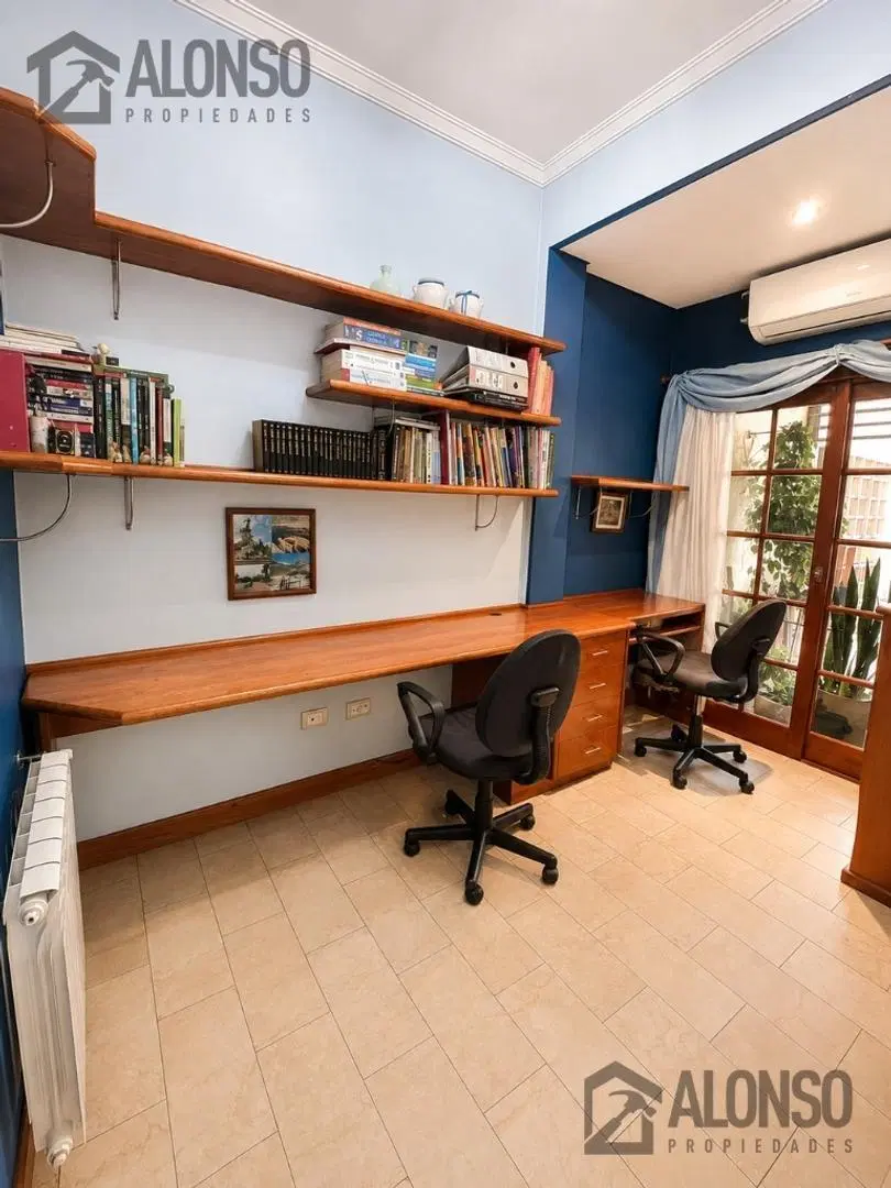 CHALET 5 AMBIENTES CON PISCINA EN VENTA EN LANÚS 4
