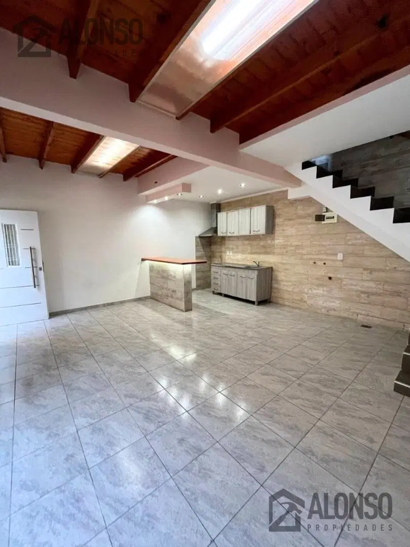 ALQUILER PH 3 AMBIENTES CON PATIO EN GERLI 3