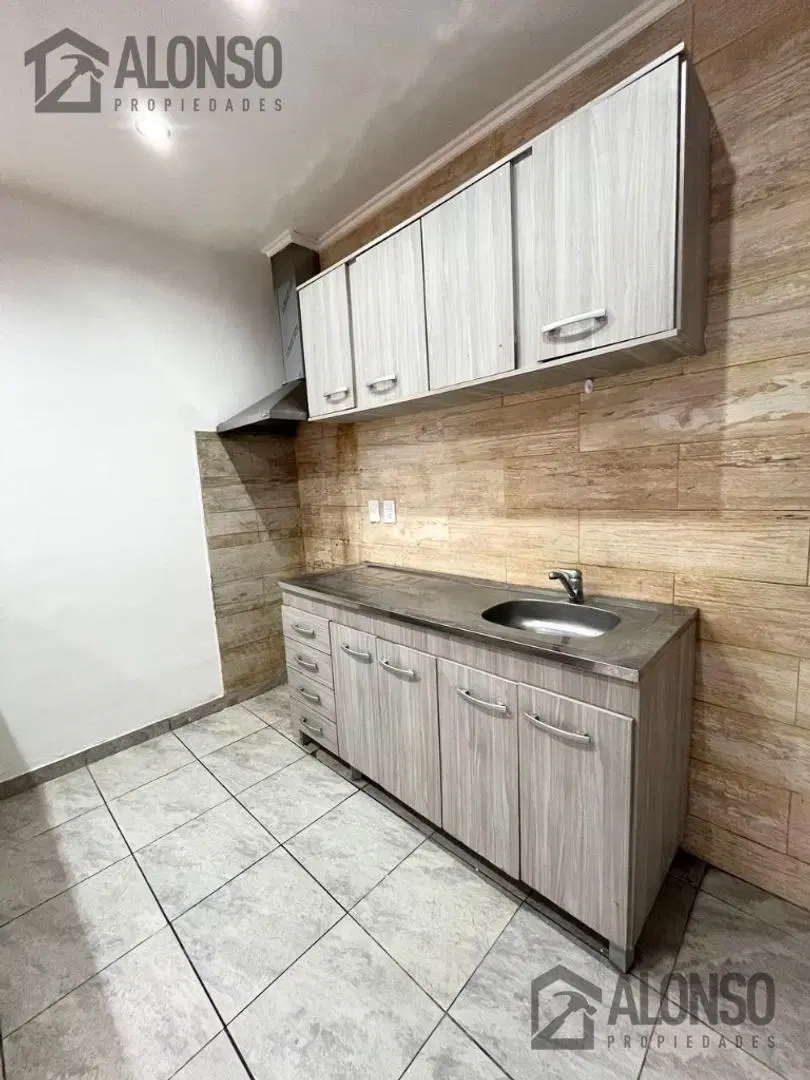 ALQUILER PH 3 AMBIENTES CON PATIO EN GERLI 5