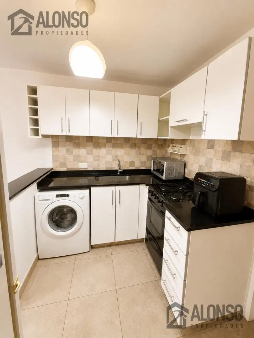 Venta - Monoambiente convertido en 2 Ambientes con Balcón 2