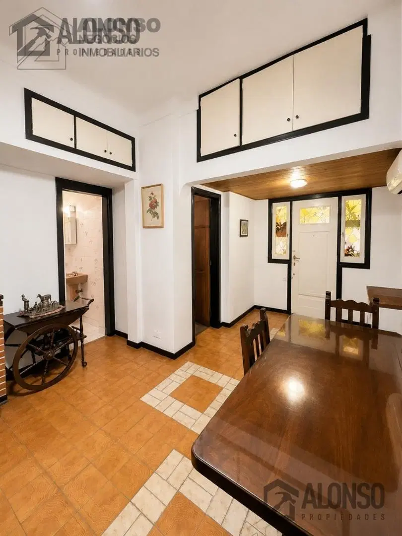 VENTA -CASA DE 4 AMBIENTES CON PATIO Y TERRAZA - LANUS OESTE 4