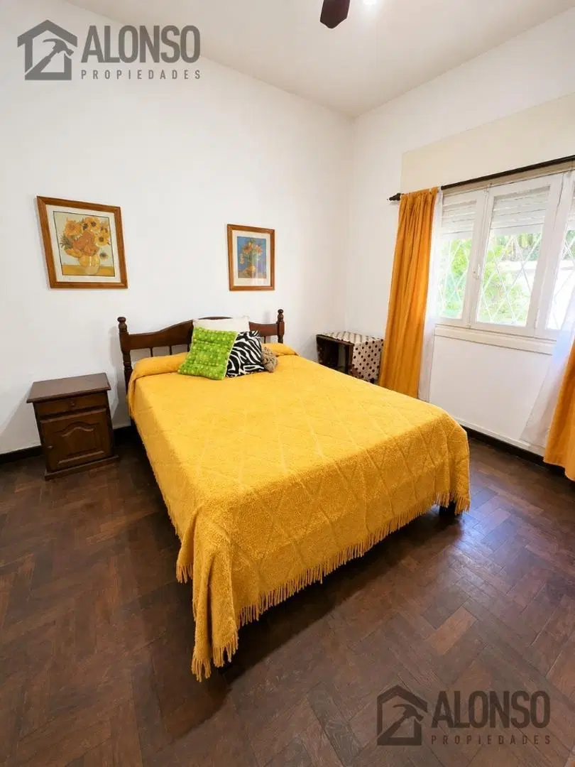 VENTA -CASA DE 4 AMBIENTES CON PATIO Y TERRAZA - LANUS OESTE 3