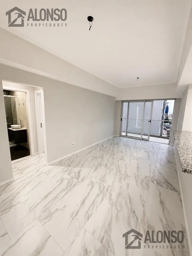 Venta - Departamento 2 Ambientes con Balcón - Lanús Oeste 2