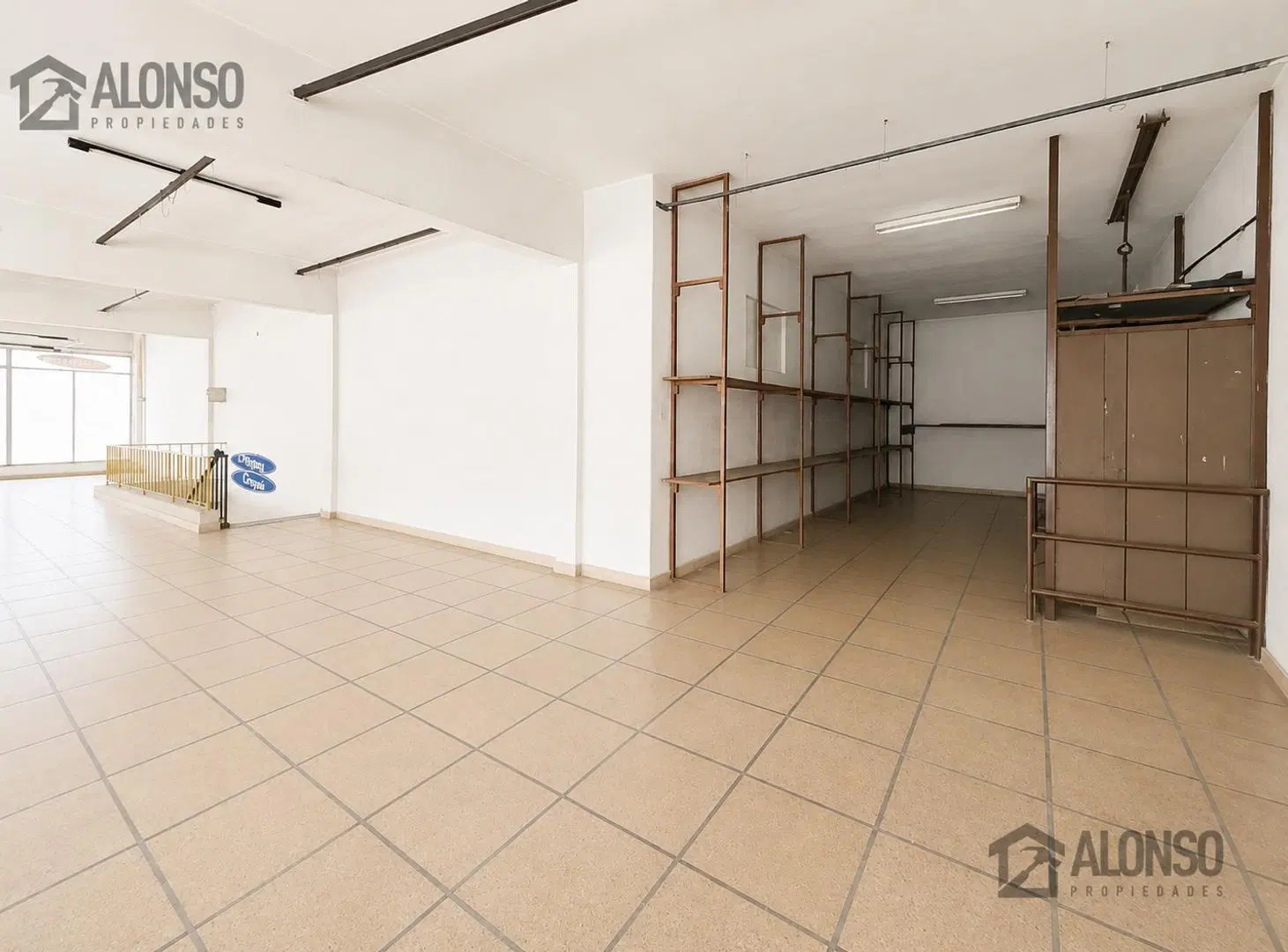 Alquiler - Esquina Comercial - Múltiples Destinos 4