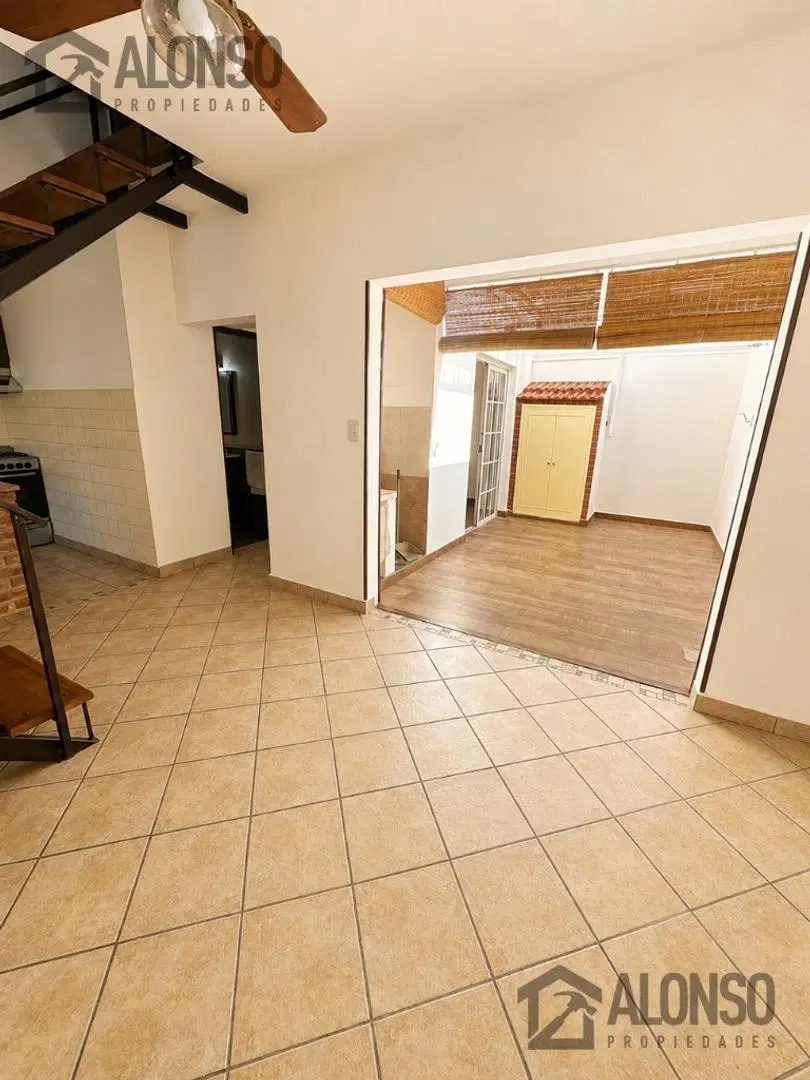 Venta - Ph 3 Ambientes con Patio y Terraza - Lanús 1