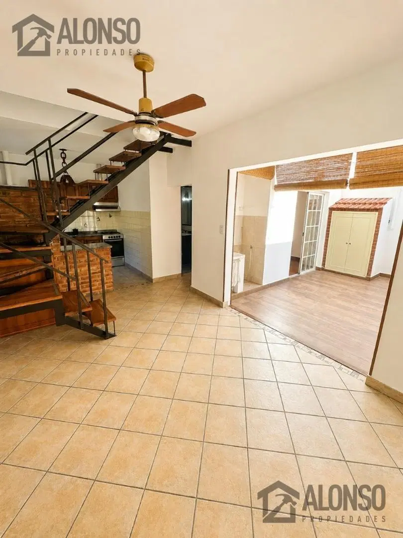 Venta - Ph 3 Ambientes con Patio y Terraza - Lanús 8