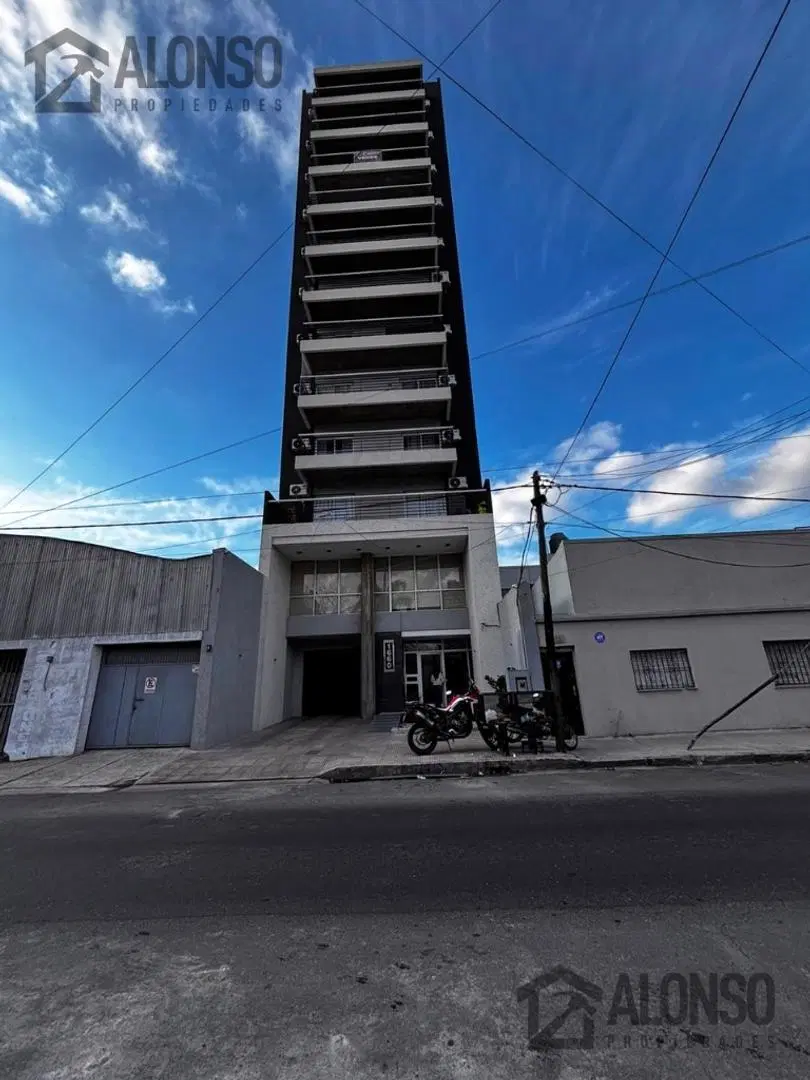 Venta - Cochera Descubierta en Lanús Este 6