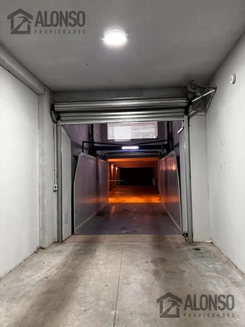 Venta - Cochera Descubierta en Lanús Este 3