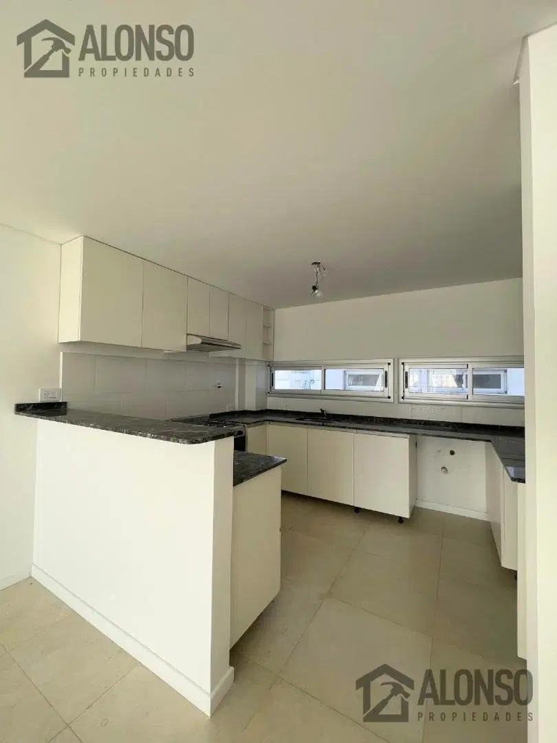 Alquiler - Departamento de 3 Ambientes con Cochera - Almagro 8