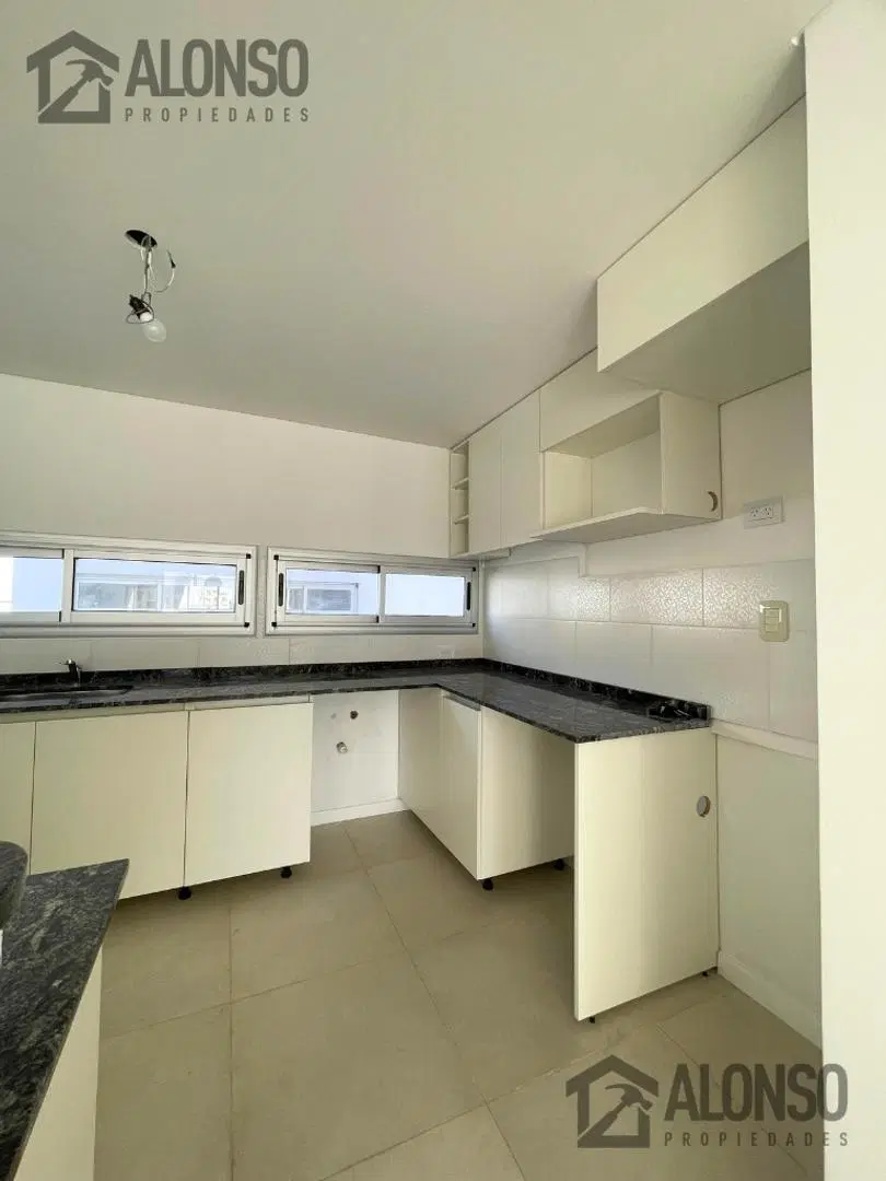Alquiler - Departamento de 3 Ambientes con Cochera - Almagro 5