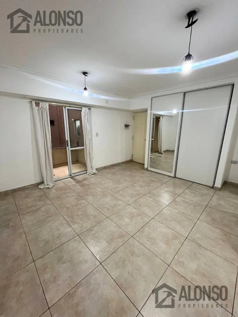Alquiler - Monoambiente - Apto Profesional o Vivienda 3
