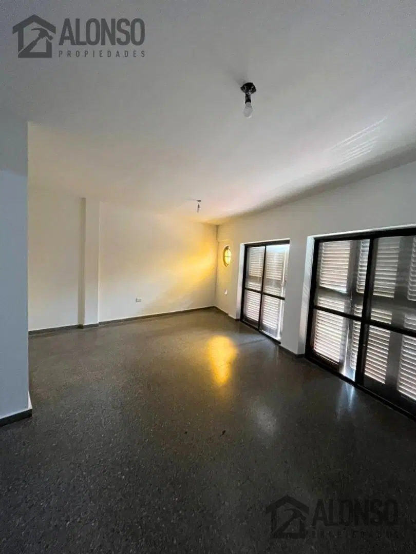 Alquiler - Ph 4 Ambientes con Balcón y Terraza - Avellaneda 3