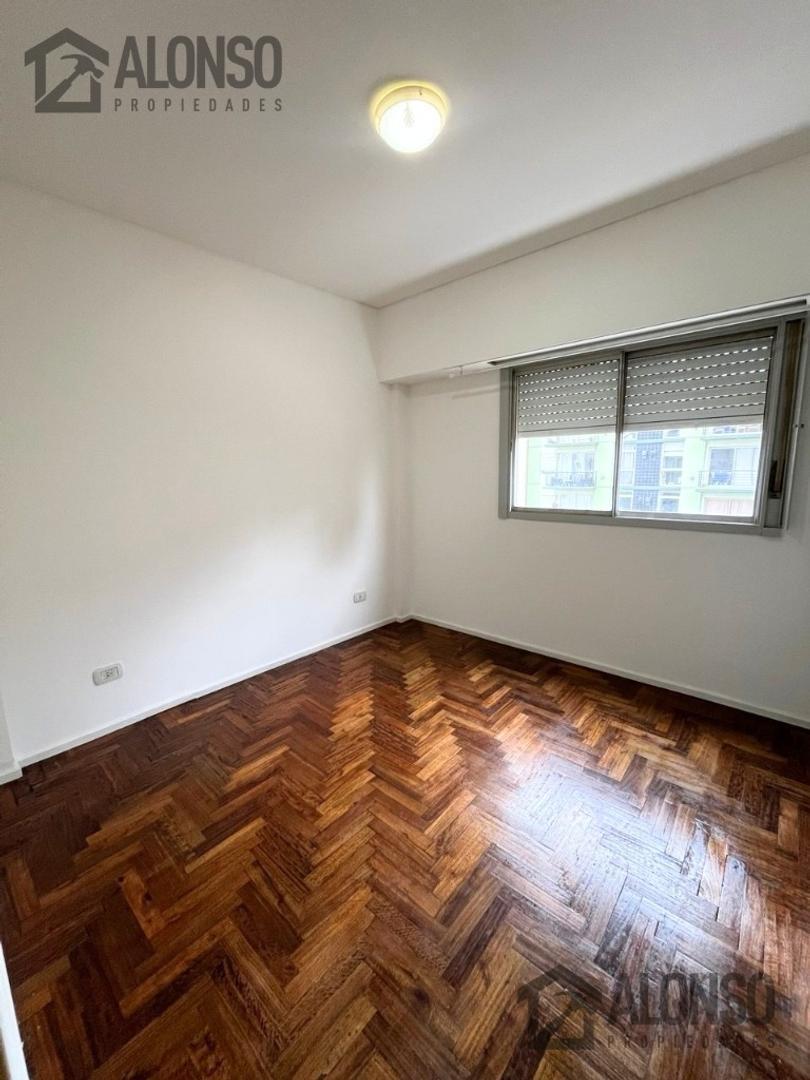 Foto de Alquiler - Depto. 3 Ambientes con Balcón - Lanús, imagen 3