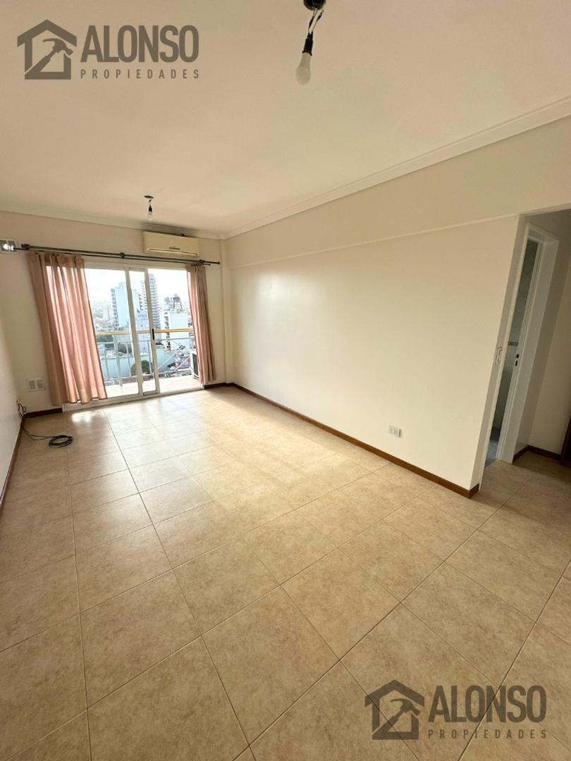 Foto de Alquiler - Departamento 2 Ambientes con Balcón - Lanús, imagen 4