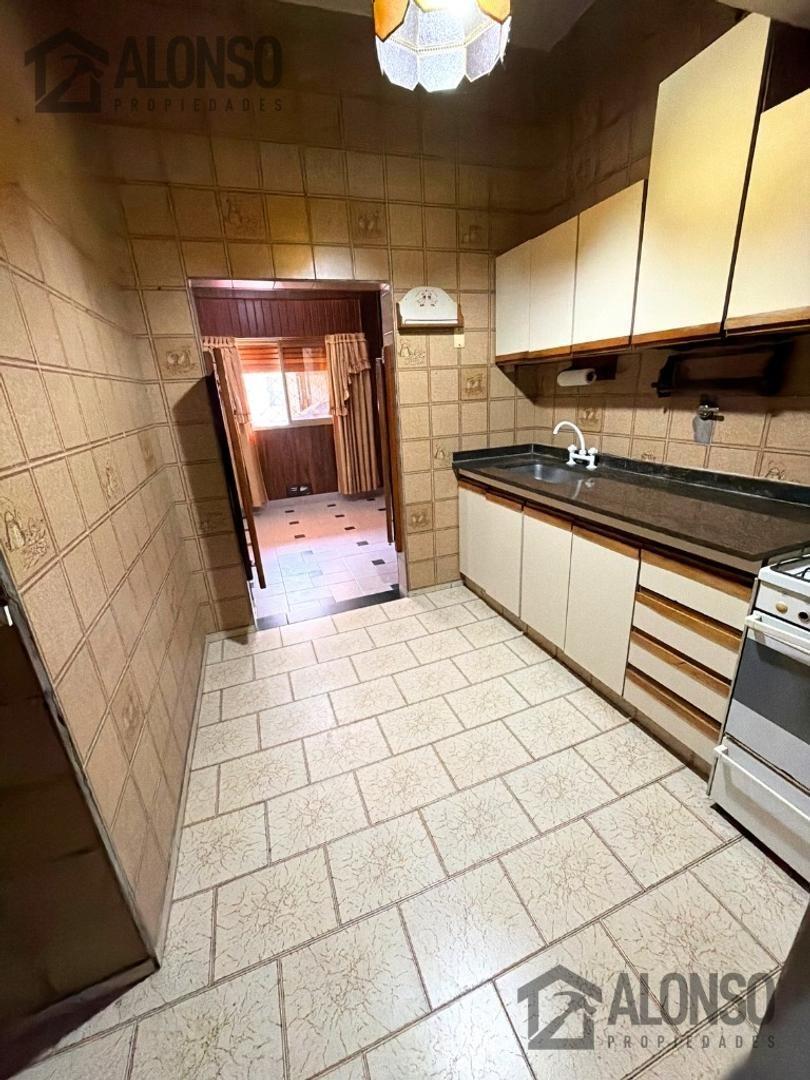 Foto de ALQUIER - PH 4 AMBIENTES CON BALCÓN Y TERRAZA - LANÚS, imagen 5