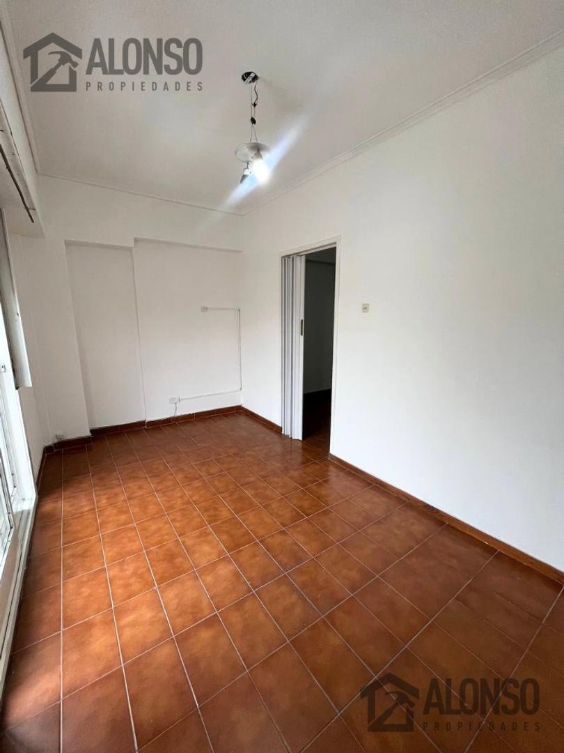 Foto de ALQUILER - DEPARTAMENTO DE 2 AMBIENTES - LANÚS ESTE, imagen 4