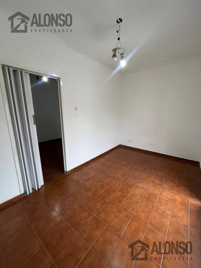 Foto de ALQUILER - DEPARTAMENTO DE 2 AMBIENTES - LANÚS ESTE, imagen 2