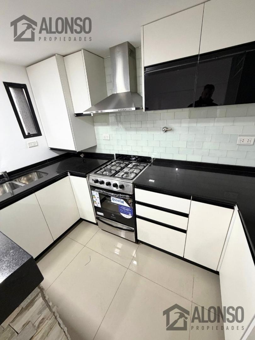 Foto de DEPARTAMENTO 2 AMBIENTES EN ALQUILER – LANUSITA, imagen 3