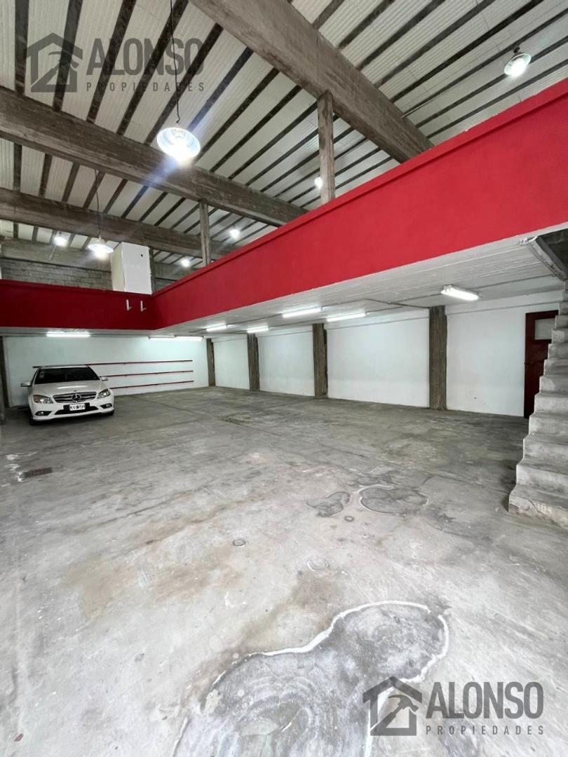 Foto de Galpón en alquiler en Lanús – 115 m², imagen 4