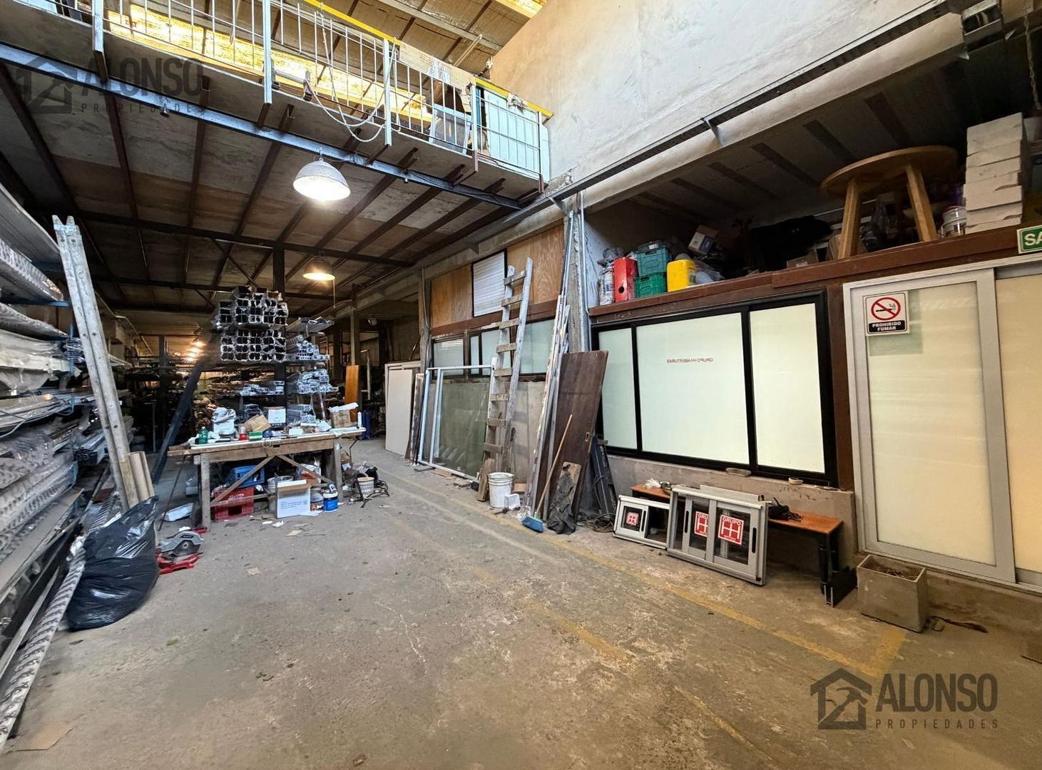 GALPÓN EN ALQUILER – LANÚS ESTE | 670 M² APROVECHABLES