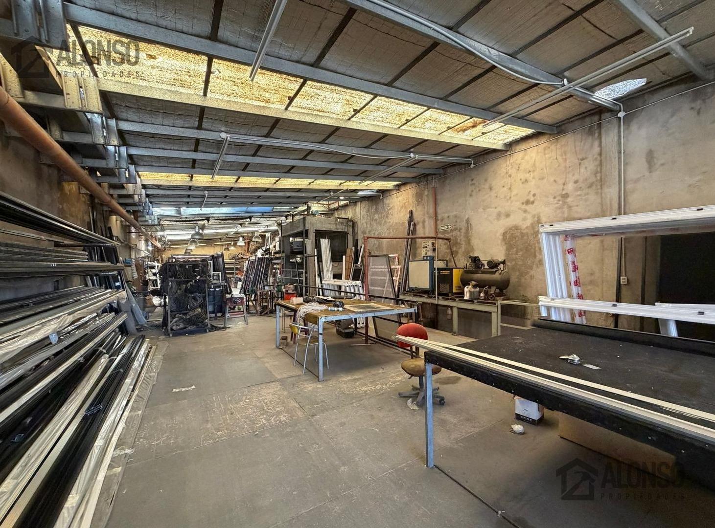 Foto de GALPÓN EN VENTA – LANÚS ESTE | 670 M² APROVECHABLES, imagen 4