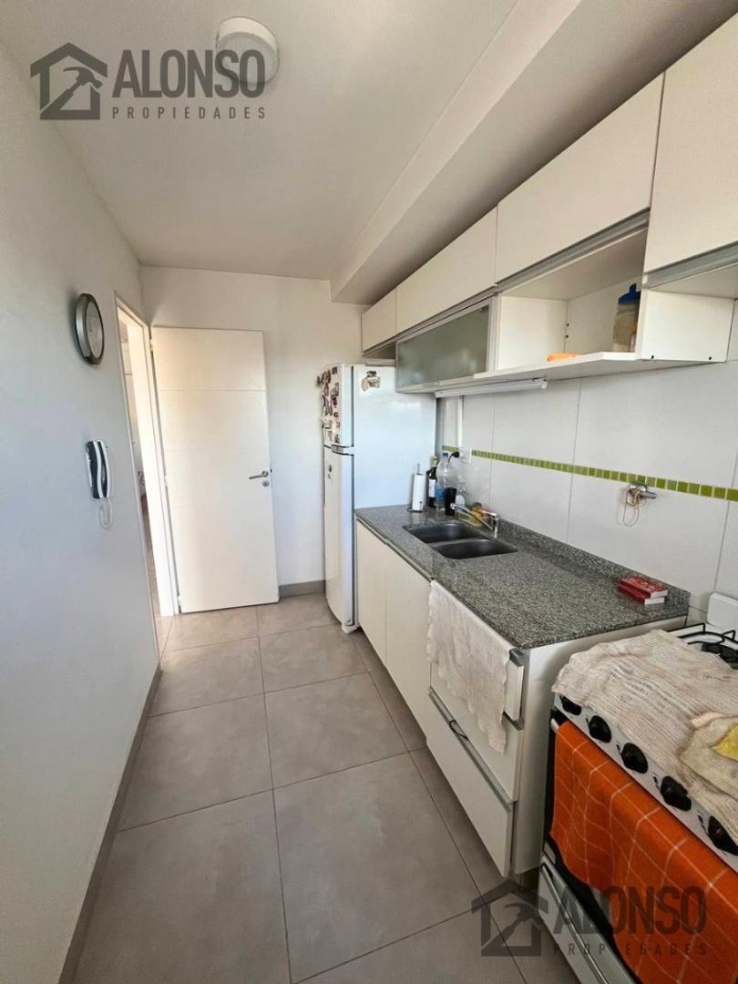 Foto de ALQUILER 2 AMBIENTES CON BALCÓN, 2 BAÑOS | LANÚS OESTE, imagen 2