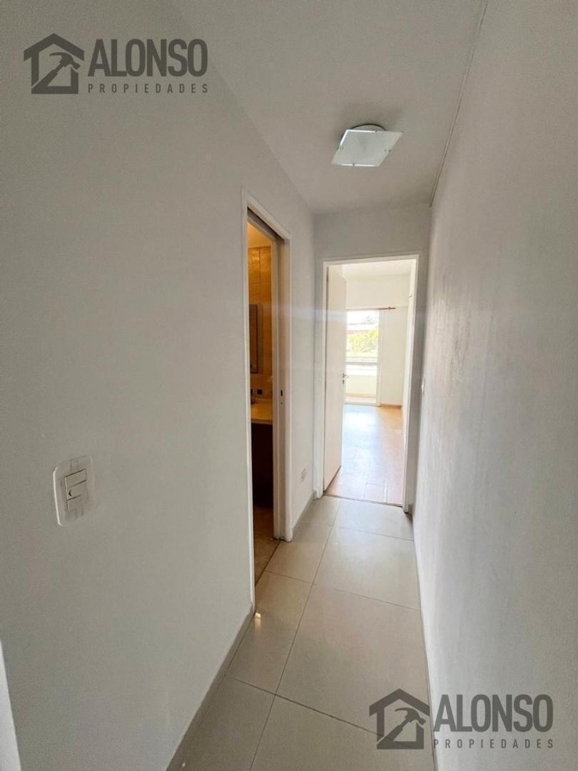 Foto de ALQUILER 2 AMBIENTES CON DOBLE BALCÓN | LANÚS OESTE, imagen 3