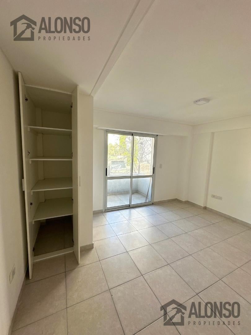 Foto de VENTA - MONOAMBIENTE CON BALCÓN - APTO CRÉDITO, imagen 2