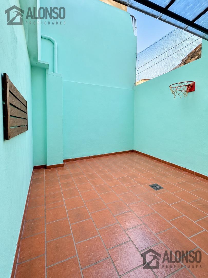 Foto de VENTA - PH 4 AMBIENTES CON PATIO - LANÚS OESTE, imagen 5