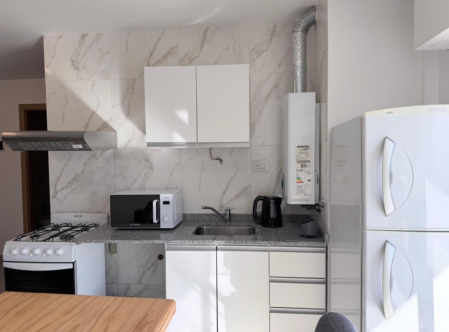 Foto de DPTO AMUEBLADO 1 DORMITORIO, ESPAÑA ENTRE ZEBALLOS Y MONTEVIDEO. ROSARIO, imagen 3