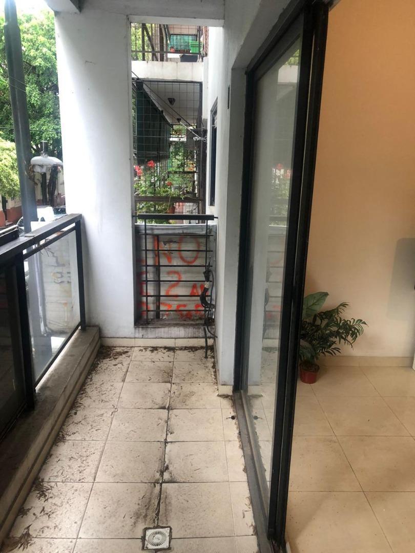 Foto de Departamento 2 ambientes c/c pocas cuadras Parque Centenario, imagen 3