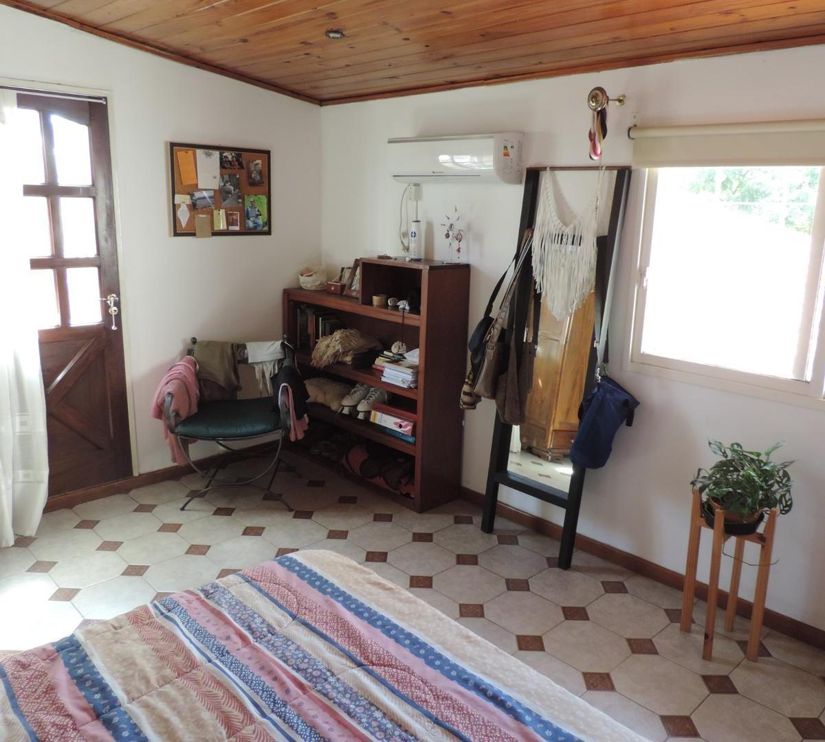 VENTA CASAS, TERRENO APTO DESARROLLO. COGHLAN