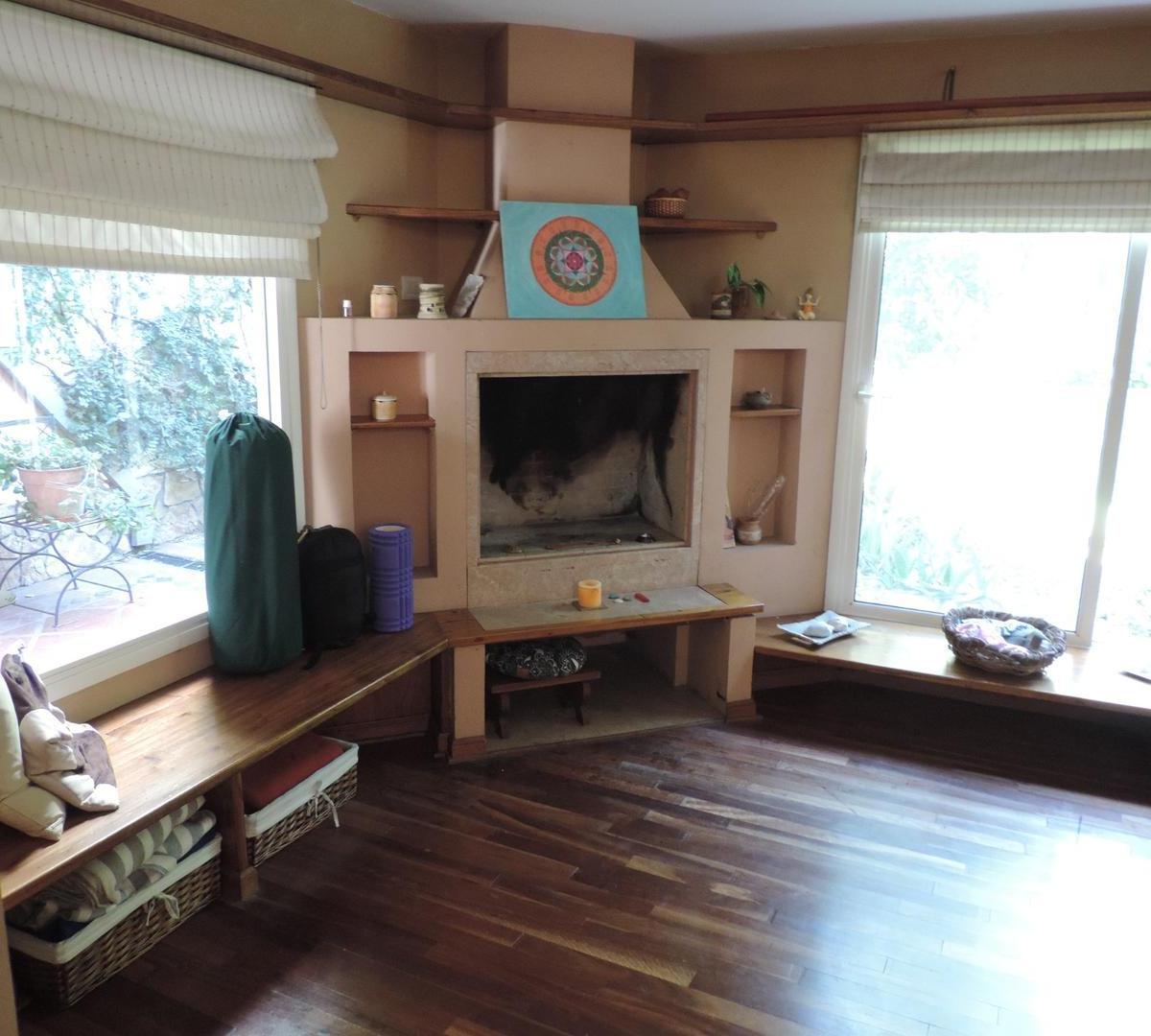 Foto de VENTA CASAS, TERRENO APTO DESARROLLO. COGHLAN, imagen 3