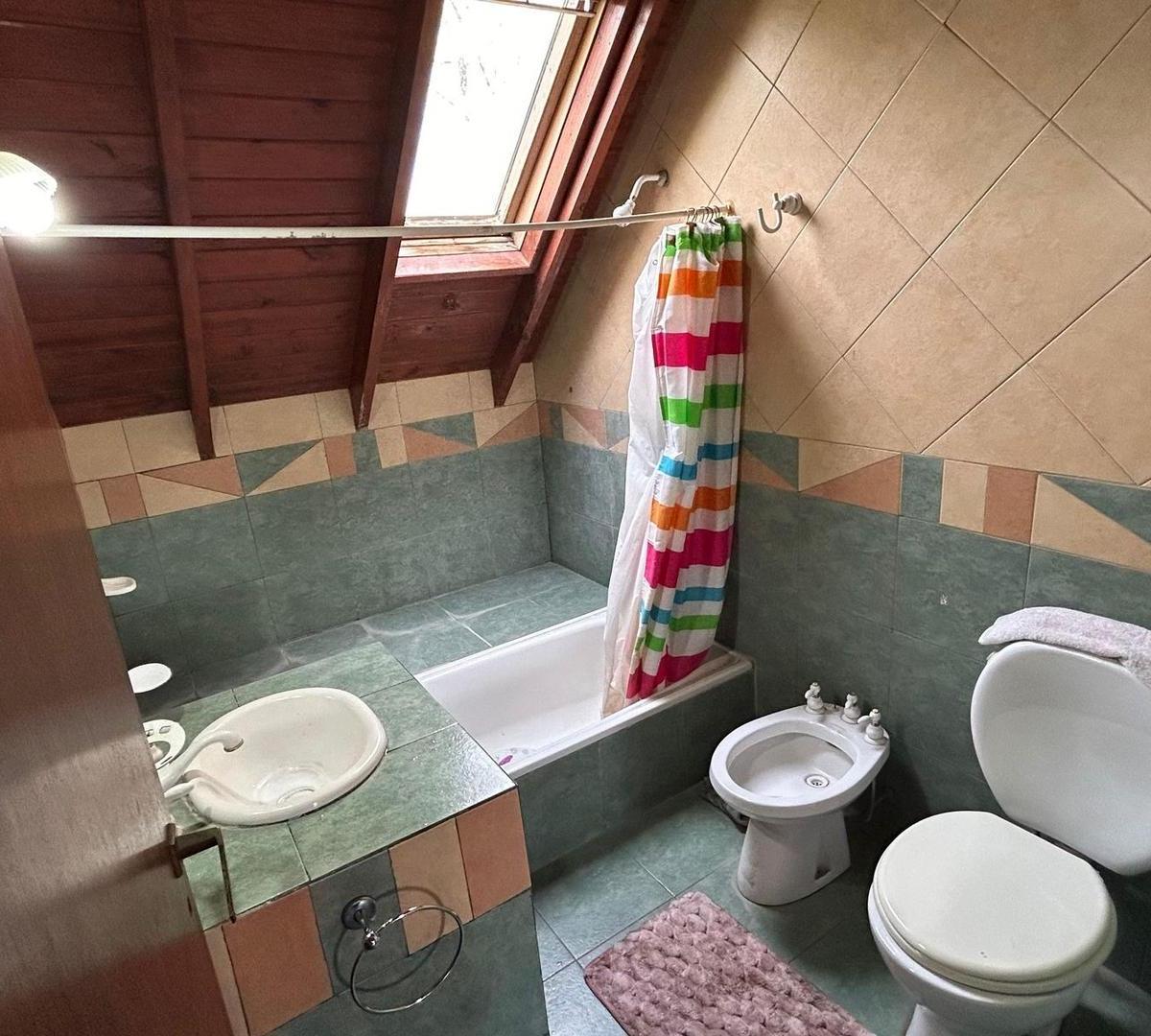 VENTA DE CASA 6 AMB EN BARRIO CERRADO ALTOS DEL SOL