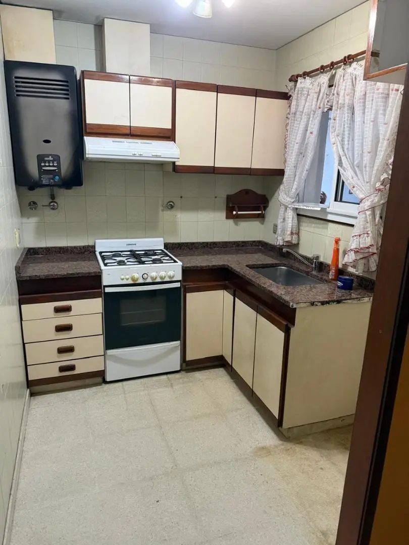 VENTA CASA 3 AMBIENTES SOBRE LOTE PROPIO. TERRAZA. SAAVEDRA 5
