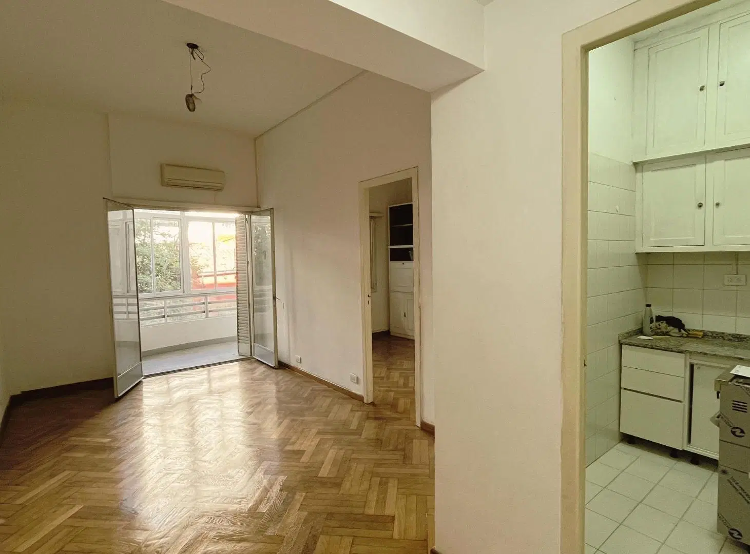 ALQUILER 2 AMBIENTES CON BALCON apto profesional 2