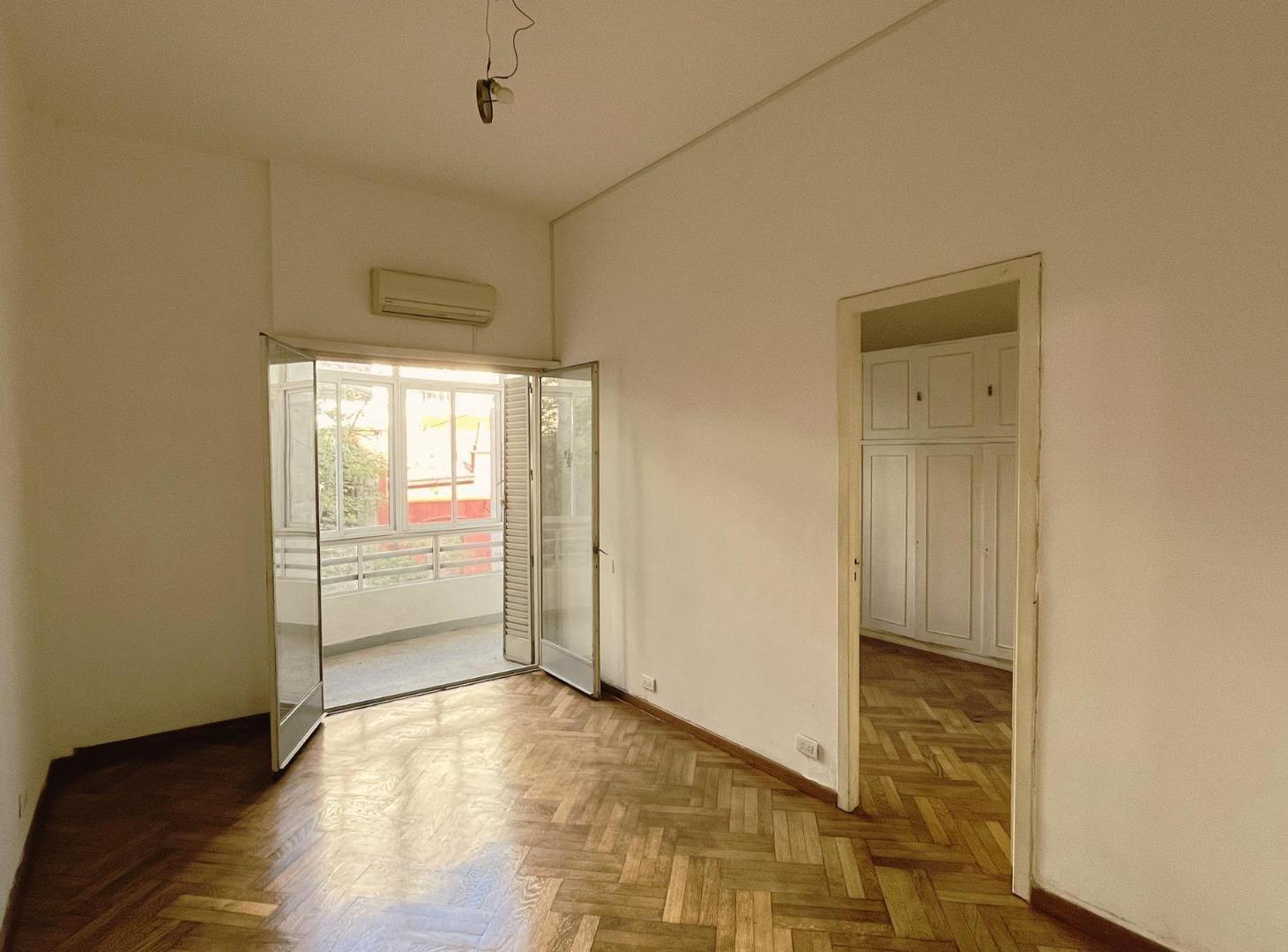 ALQUILER 2 AMBIENTES CON BALCON apto profesional
