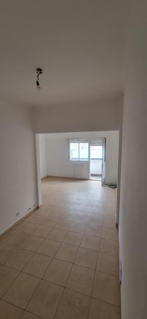 Foto de VENTA MONOAMBIENTE CON BALCÓN Y COCINA INDEPENDIENTE, imagen 3