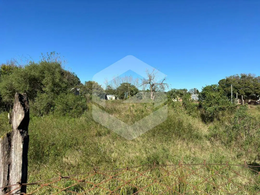 Terreno en Roldan por calle entre rios 3