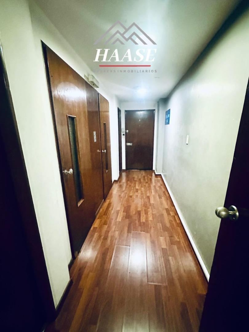 Venta Oficina 126 m² en Tercer Piso Microcentro 3